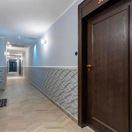 Apartment Palacowy Polonia Z Miejscem Parkingowym *