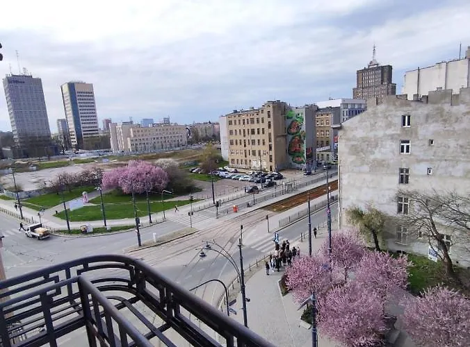 Palacowy Polonia Z Miejscem Parkingowym *