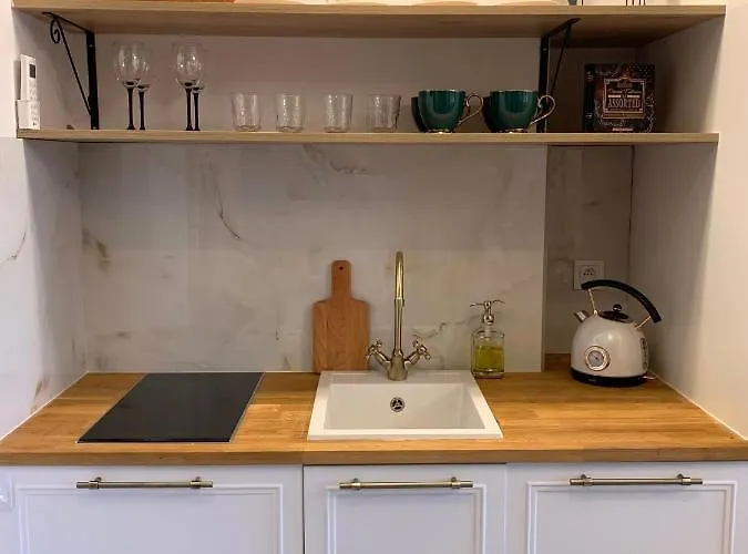 Palacowy Polonia Z Miejscem Parkingowym *